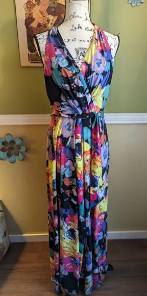 leslie fay maxi dress 1970s Leslie Fay Coral Maxi Dress